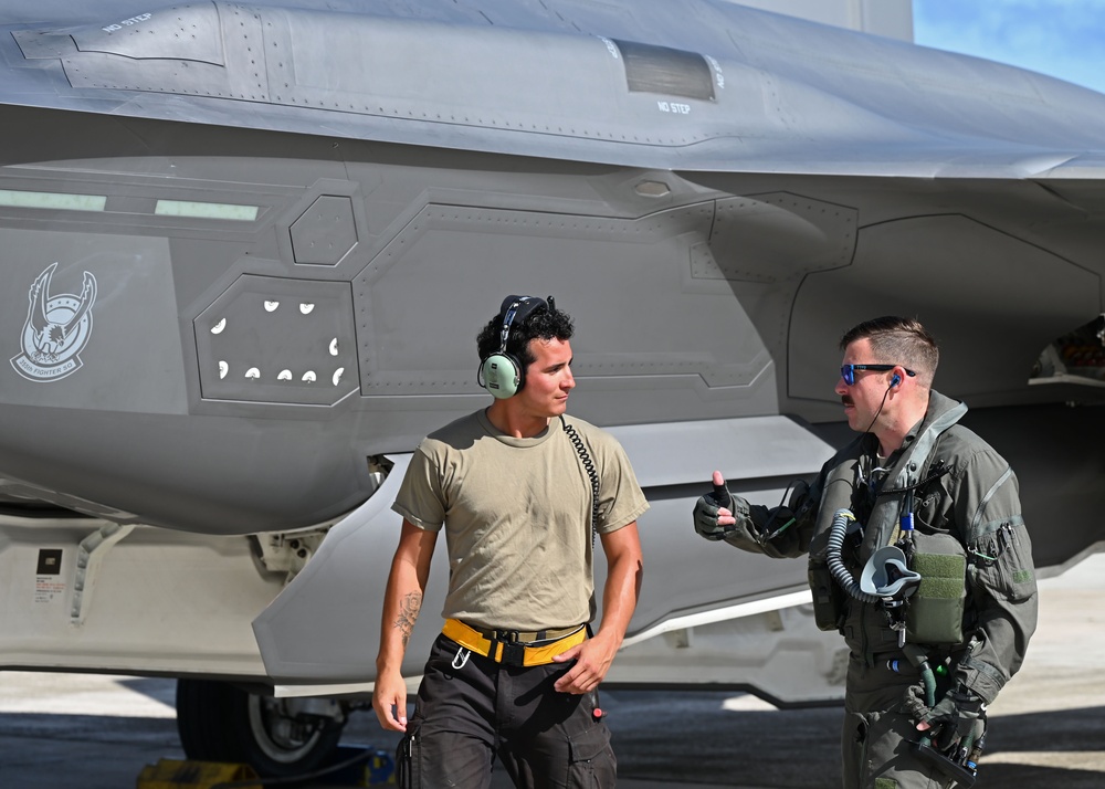354 AEW maintainers launch F-35As for REFORPAC