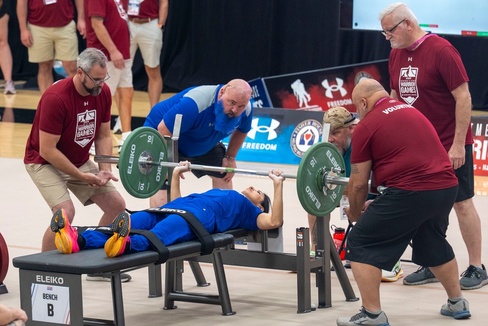 Team Air Force competes in 2025 Warrior Games powerlifting competition