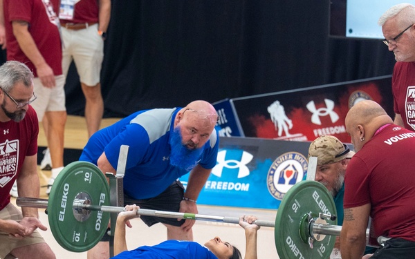 Team Air Force competes in 2025 Warrior Games powerlifting competition