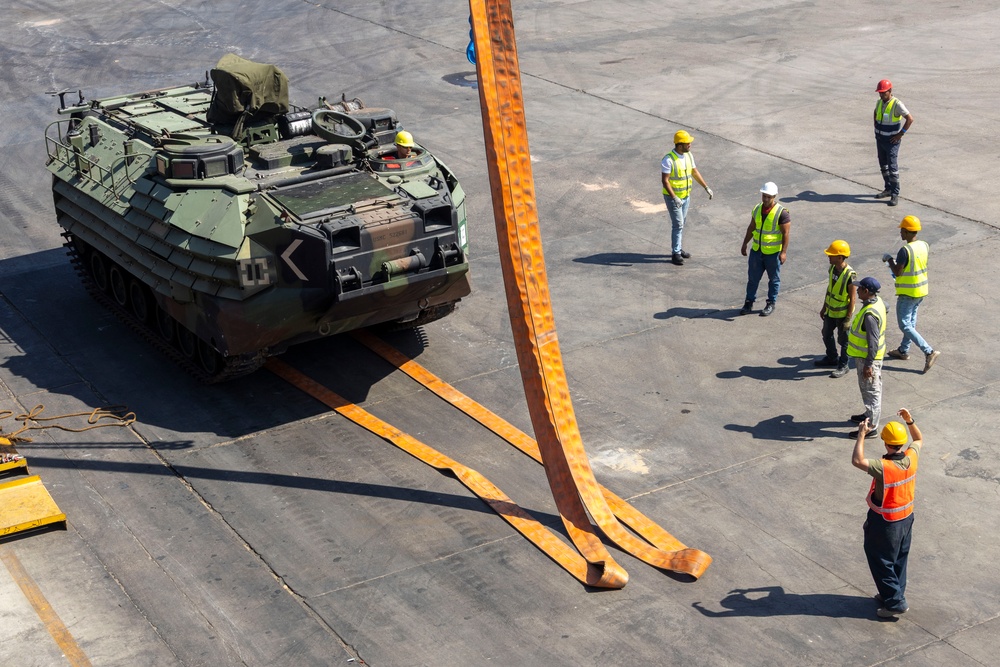 Native Fury 25: AAV Load up
