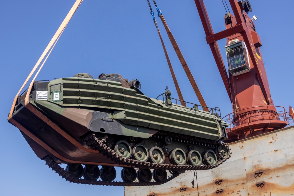 Native Fury 25: AAV Load up