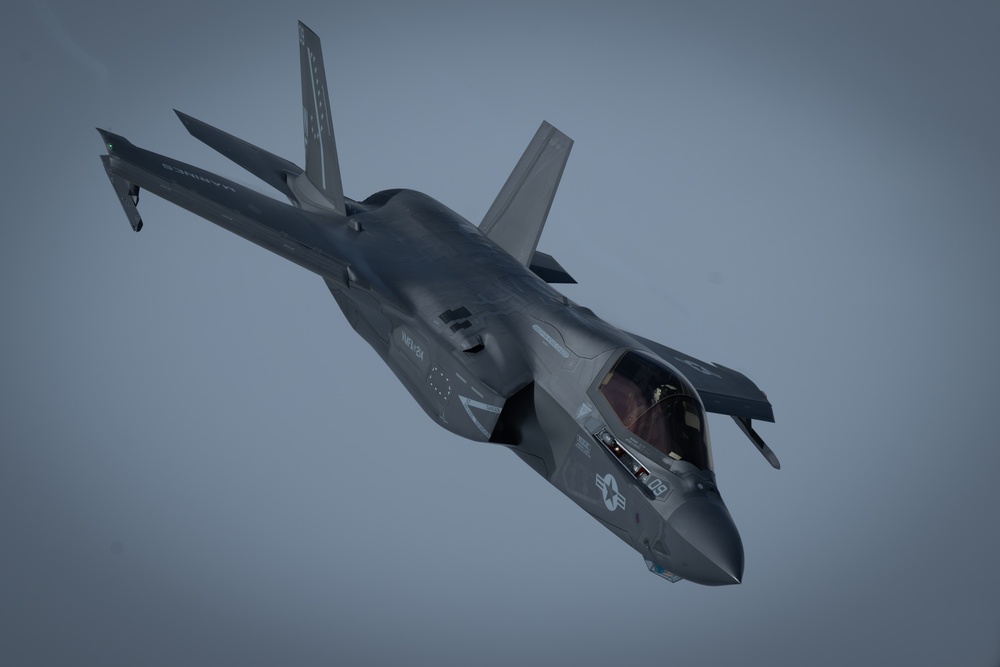 The U.S. Air Force conducts aerial refueling with U.S. Marines