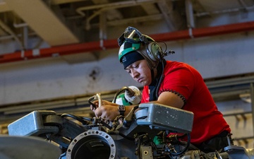 USS America (LHA 6) Conducts Maintenance during Exercise Talisman Sabre