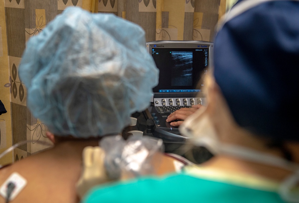 CP25 Surgeons Perform Pre-Operation Injections