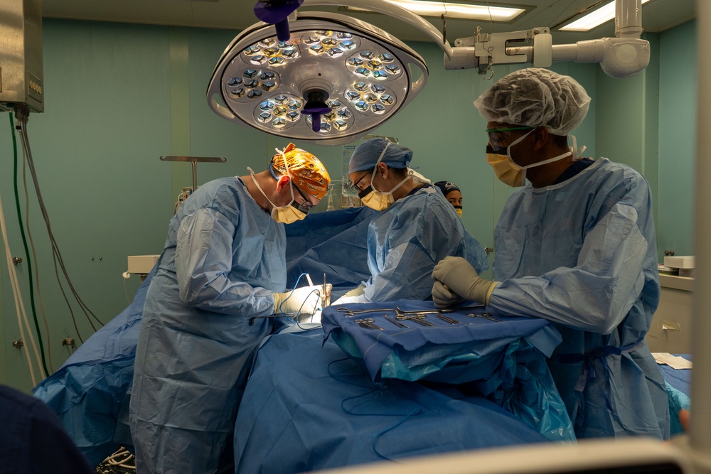 Surgery Aboard USNS Comfort Dominican Republic CP25