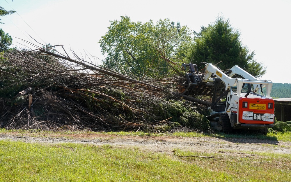 Private property debris recovery restarted in Polk County