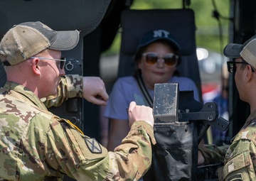 10th Mountain Division Strengthens Community Ties at 53rd Can-Am Festival