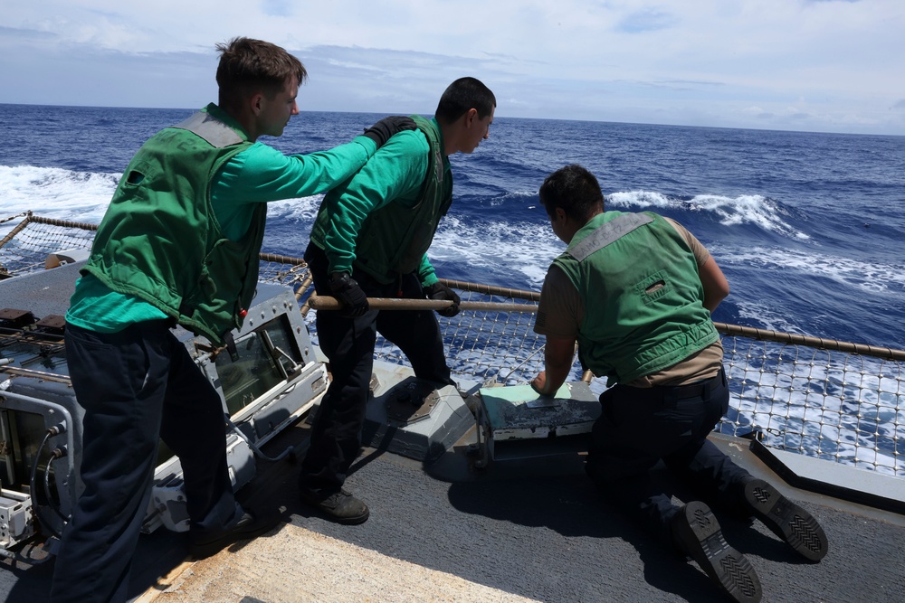 USS Bainbridge (DDG 96) Routine Operations