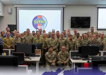 143rd ESC Soldiers Learning from Australian Counterparts at Talisman Sabre 2025