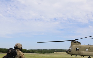 2-149 General Support Aviation Battalion Conducts Medical and Tail to Tail Training