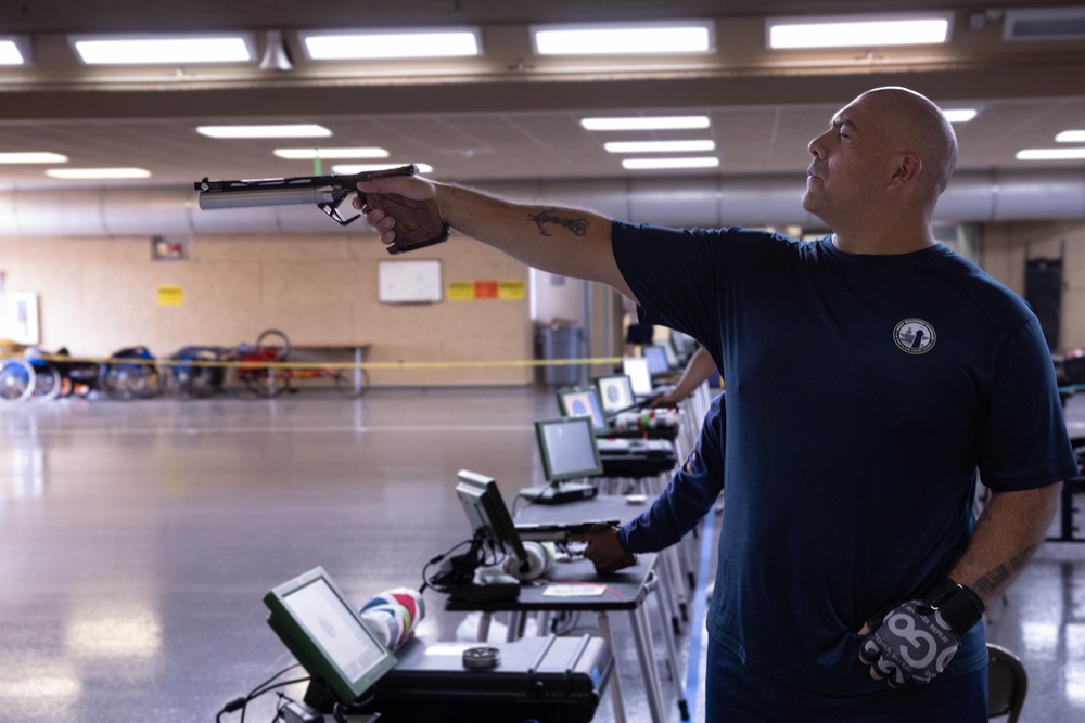 Team Navy practices precision shooting during Warrior Games 2025