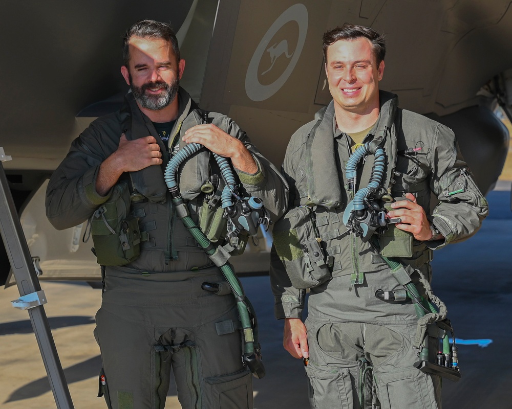 USAF launches first International Interfly with RAAF
