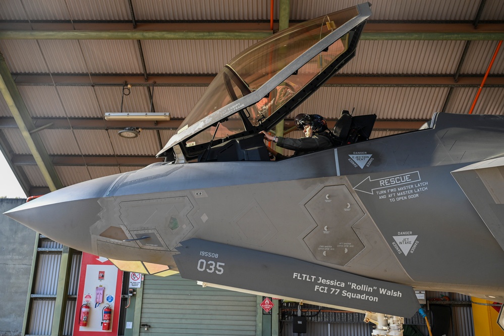 USAF launches first International Interfly with RAAF