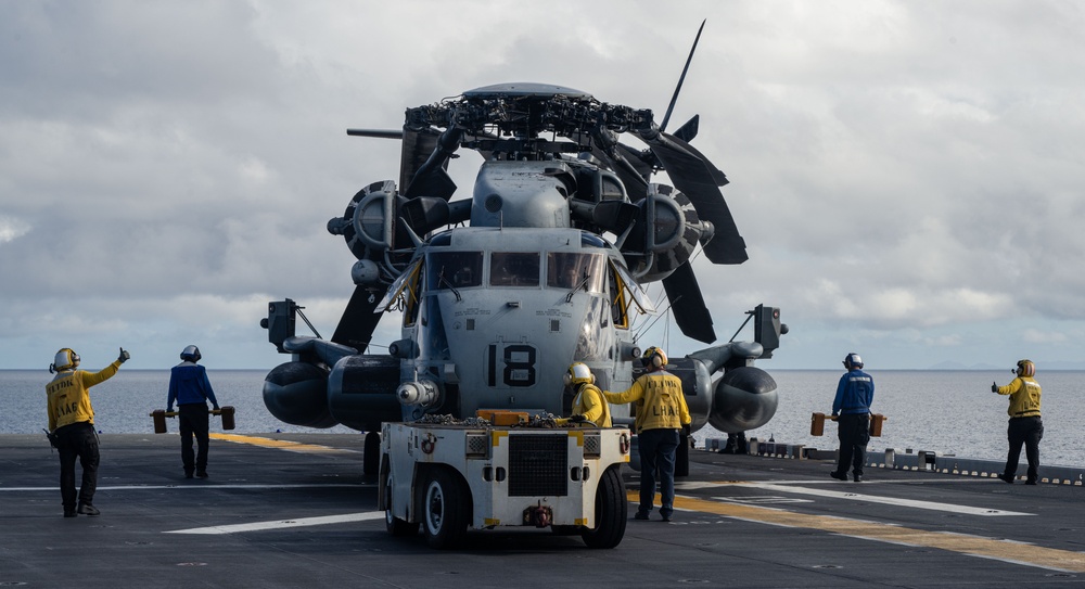 USS America (LHA 6) Conducts Routine Multi-Aircraft Flight Operations as Part of Exercise Talisman Sabre