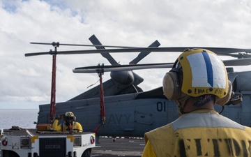 USS America (LHA 6) Conducts Routine Multi-Aircraft Flight Operations as Part of Exercise Talisman Sabre