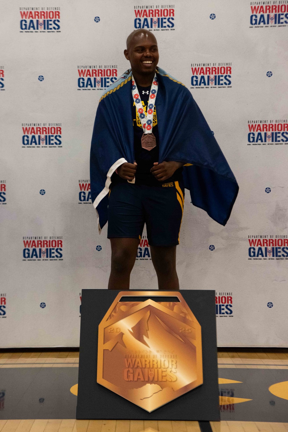 Team Navy competes in powerlifting during Warrior Games 2025