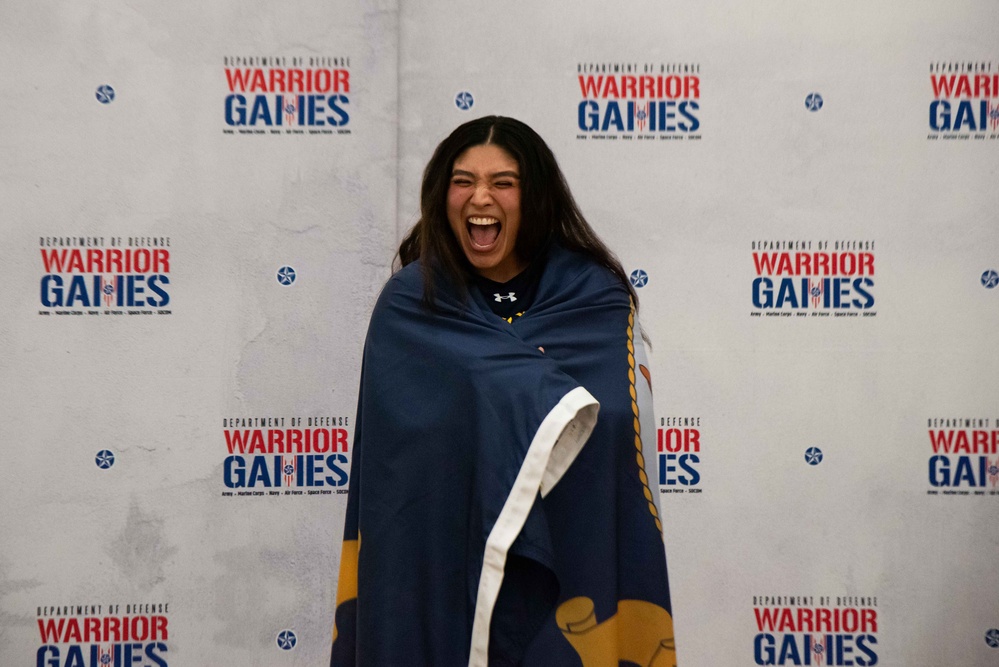 Team Navy competes in powerlifting during Warrior Games 2025
