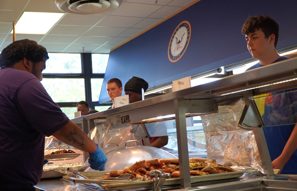 NJROTC Students visit Scudder Hall Galley onboard NWS Yorktown