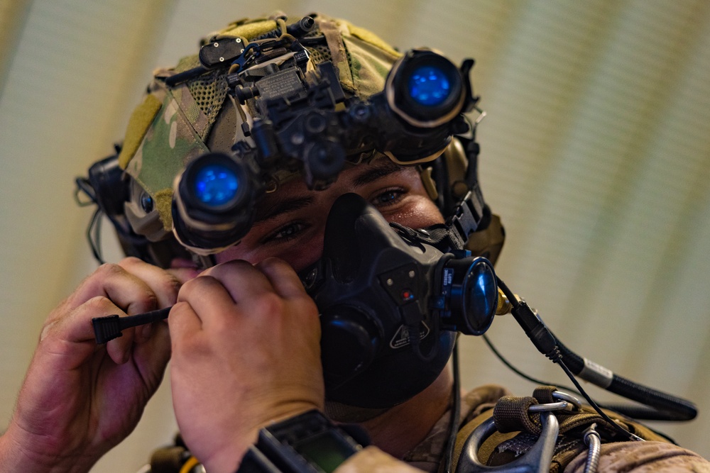 SLTE 4-25: 2d Recon Night Freefall
