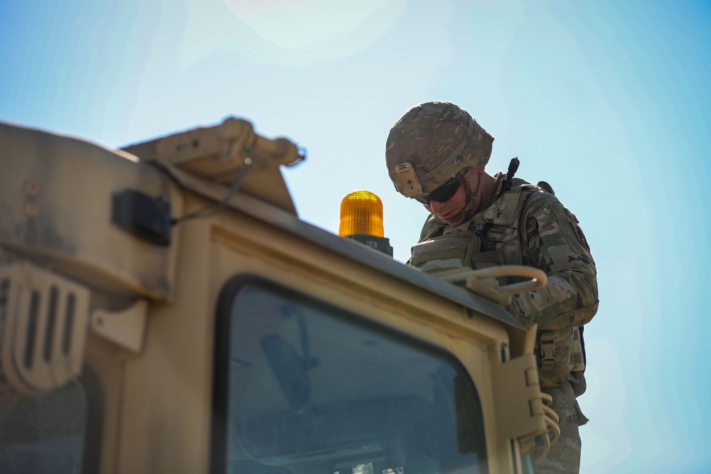 FLARNG Soldiers equip vehicles with MILES gear