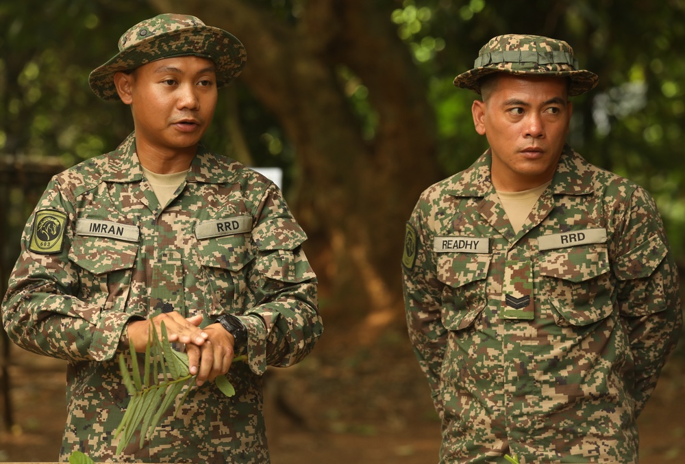 Survival in the Tropics: Malaysian Army Shares Essential Jungle Training with U.S. and Australian Soldiers