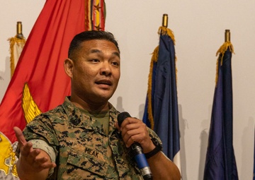 Sgt. Maj. Meak relinquishes post during MALS-36 relief ceremony