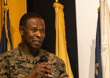 Sgt. Maj. Meak relinquishes post during MALS-36 relief ceremony