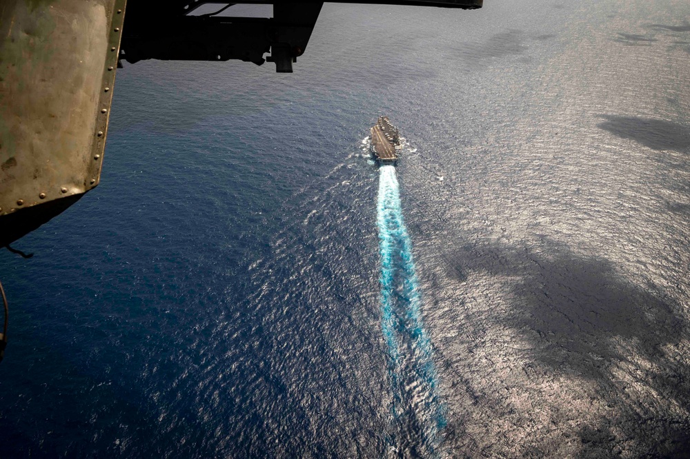 USS Carl Vinson (CVN 70) Conducts Routine Operations in the South China Sea