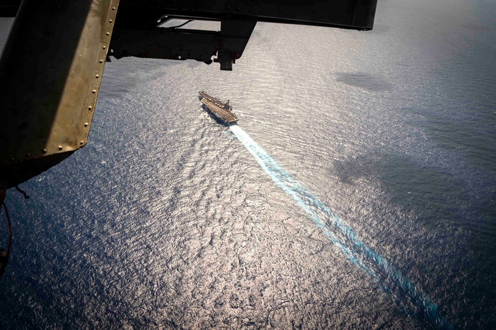 USS Carl Vinson (CVN 70) Conducts Routine Operations in the South China Sea