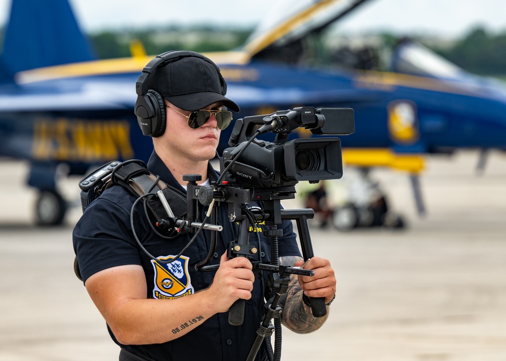 The U.S. Navy Flight Demonstration Squadron, the Blue Angels’ perform at The Great Tennessee Air Show