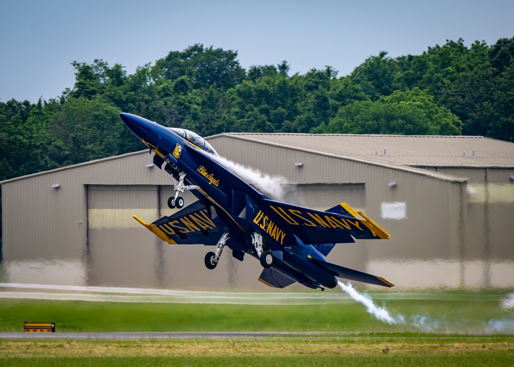 The U.S. Navy Flight Demonstration Squadron, the Blue Angels’ perform at The Great Tennessee Air Show