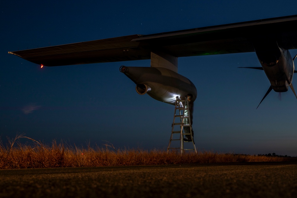 U.S. Marines conduct aerial refueling during Talisman Sabre 25