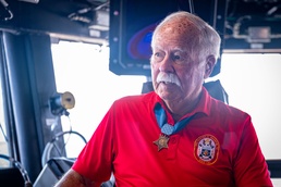 Namesake Visits Pre-Commissioning Unit Harvey C. Barnum Jr. (DDG 124)