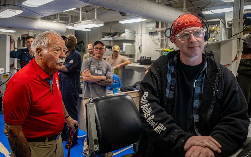 Namesake Visits Pre-Commissioning Unit Harvey C. Barnum Jr. (DDG 124)