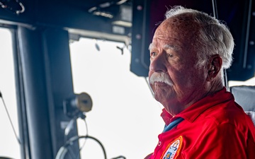 Namesake Visits Pre-Commissioning Unit Harvey C. Barnum Jr. (DDG 124)