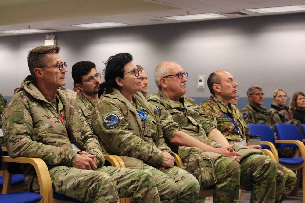 Combined Air Operations Centre Uedem visits U.S. VP Squadrons