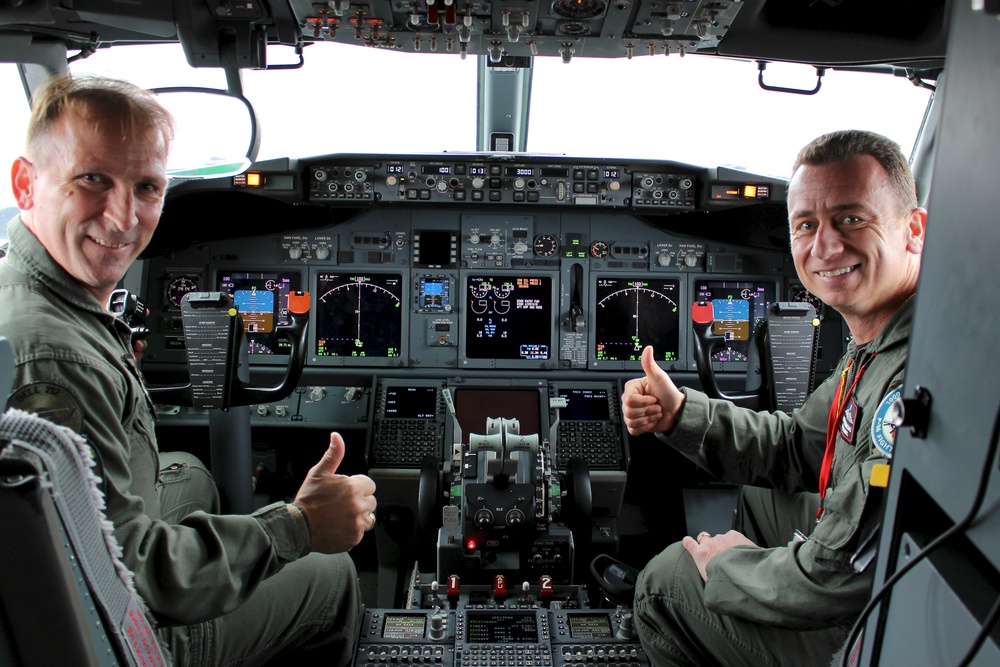 Combined Air Operations Centre Uedem visits U.S. VP Squadrons