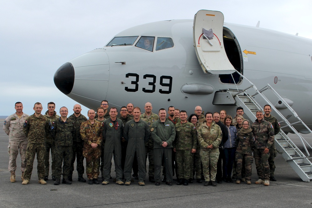 Combined Air Operations Centre Uedem visits U.S. VP Squadrons