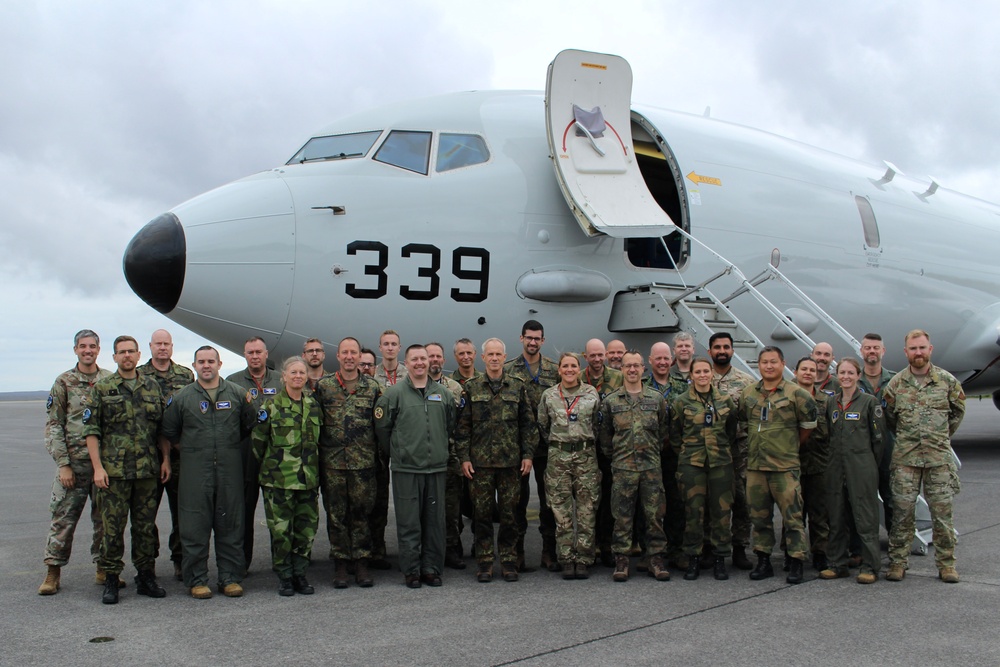 Combined Air Operations Centre Uedem visits U.S. VP Squadrons