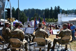 133d Army National Guard Band opens up the annual King County Fair