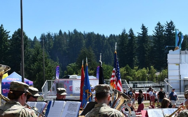 133d Army National Guard Band opens up the annual King County Fair