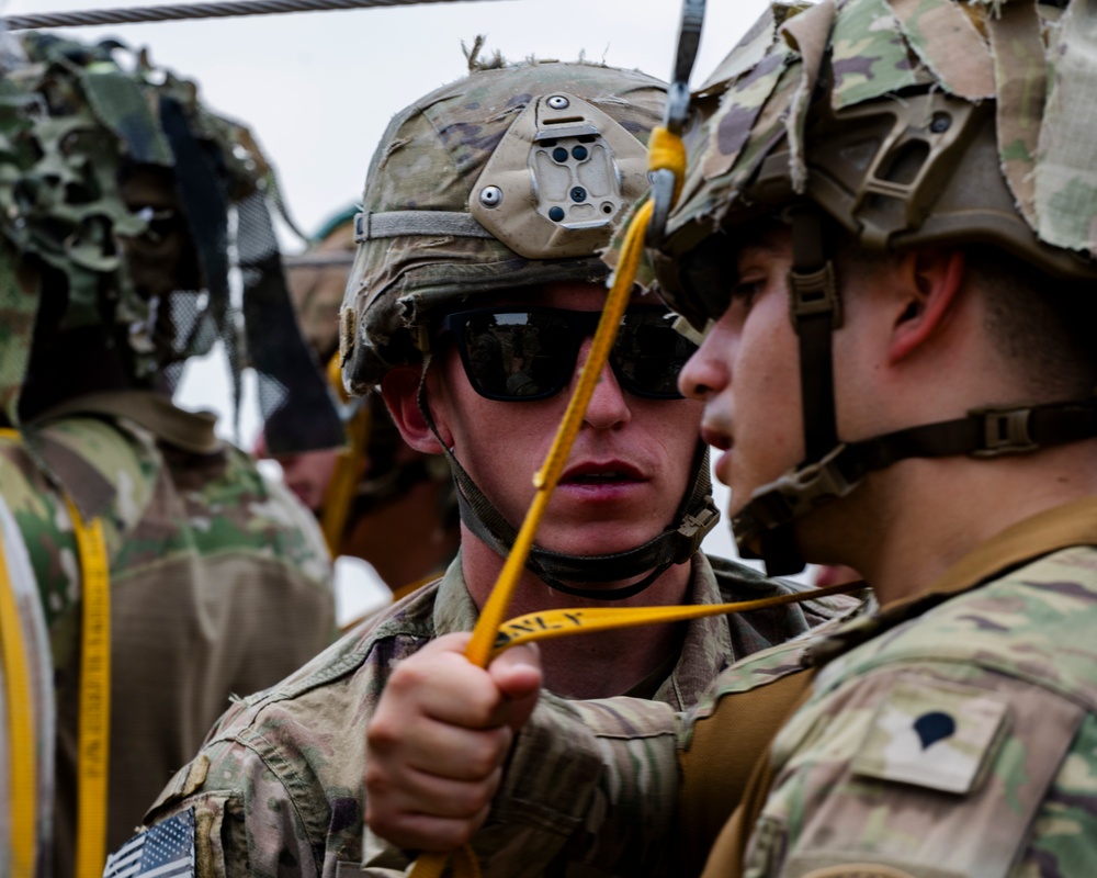 Paratroopers drill jump operations at Incirlik AB ahead of Agile Spirit 25