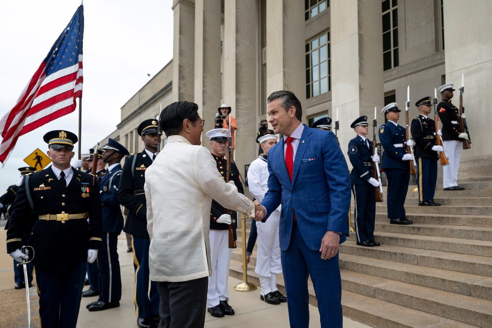 SD Hosts Philippine President Marcos at the Pentagon
