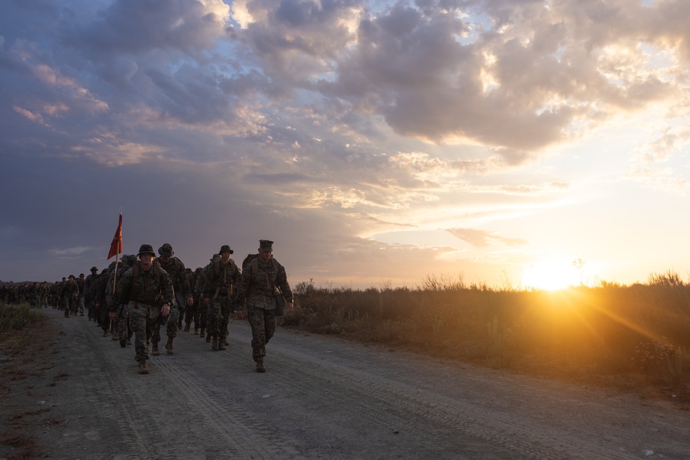1st MARDIV HQ Bn. Marines participate in conditioning hike