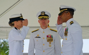 Naval Weapons Station Seal Beach Holds Change of Command Ceremony