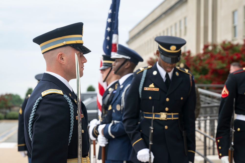 SD Hosts Philippine President Marcos at the Pentagon