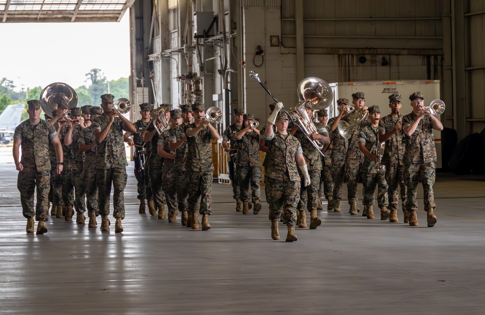 H&amp;HS change of command
