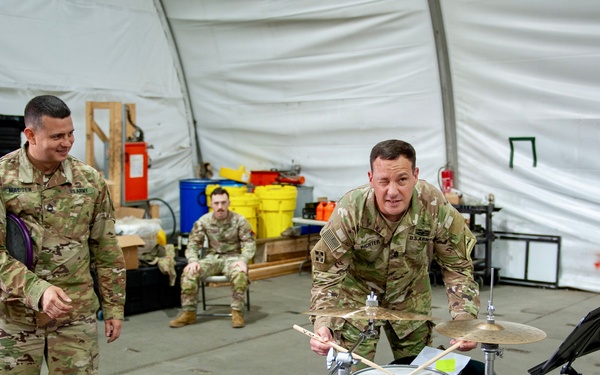 1st Armored Division Band Supports 1st Armored Division Artillery Brigade Change of Responsibility Ceremony