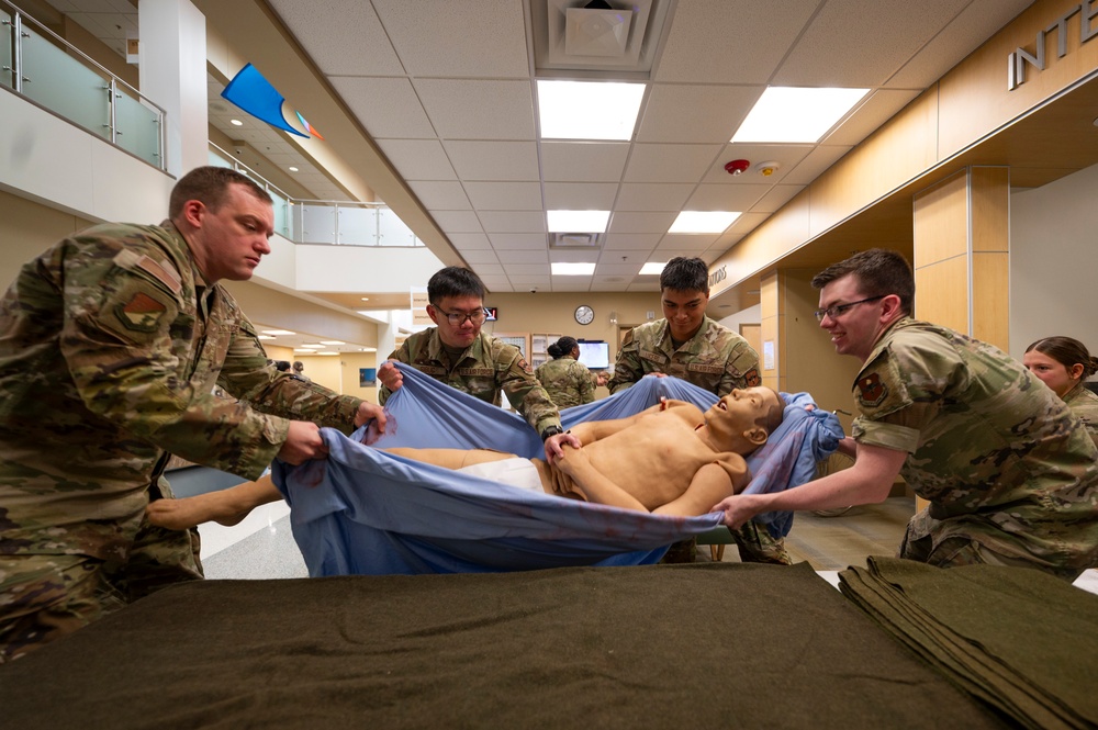 Holloman medics enhance fitness and expeditionary capabilities in Medic-X exercise