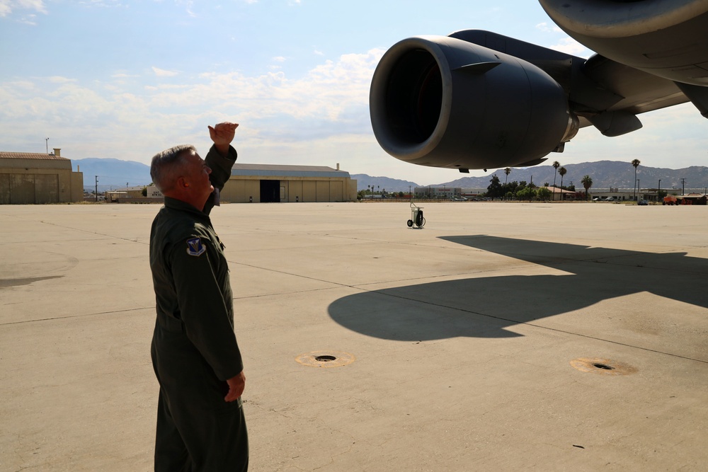 Fourth Air Force Commander C-17 Flight